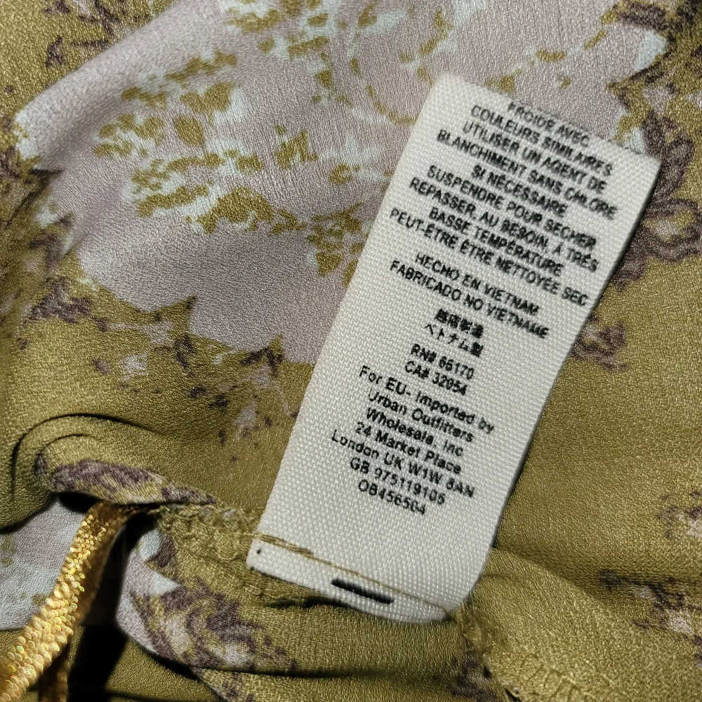 Free People Cowling Around Top small - Picture 7 of 11